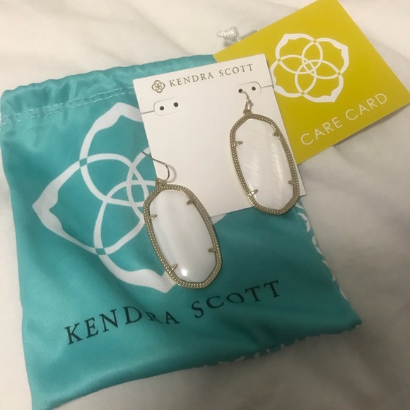 Kendra Scott Danielle Earrings Brand New - Picture 2 of 3